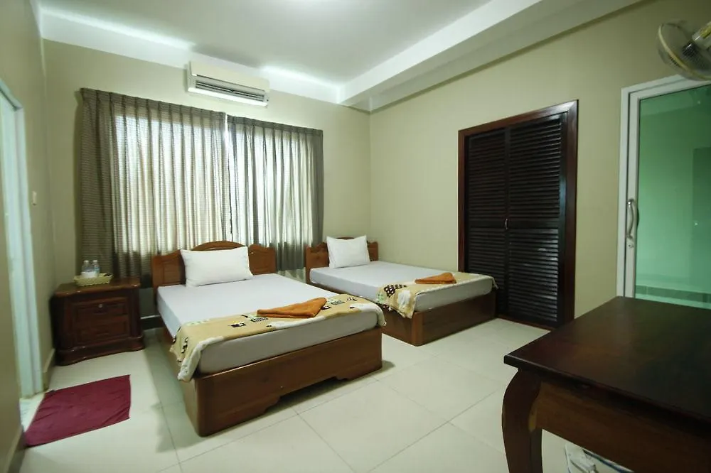 Sunday Guesthouse Sihanoukville 2*,